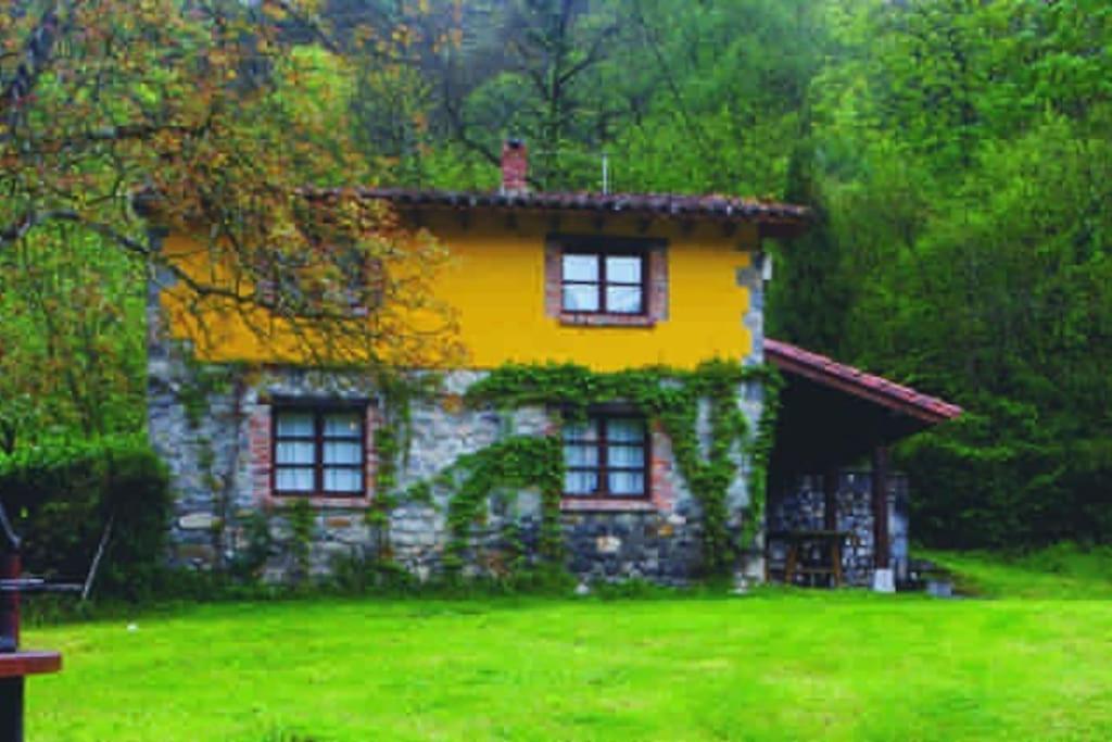 La Rotella, Calma Al Lado De Onís المظهر الخارجي الصورة
